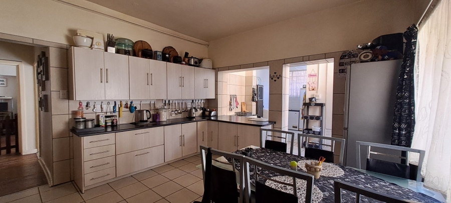 7 Bedroom Property for Sale in Bethlehem Free State